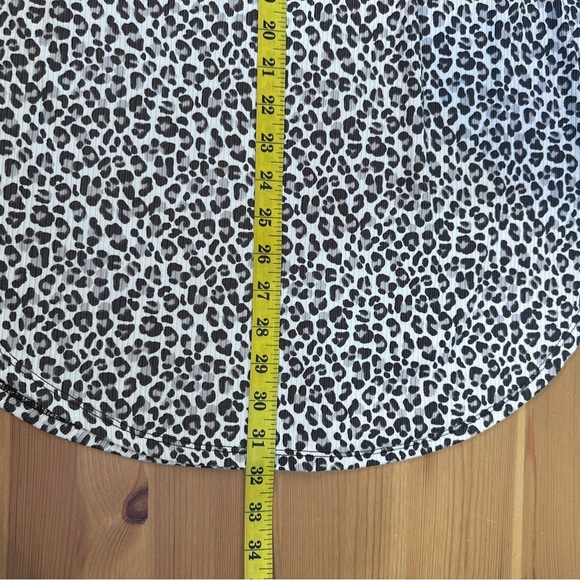 Jackson Rowe | Abstract Dot Print Pull-On Midi Skirt – Gray/Black | Size L - Picture 8 of 9